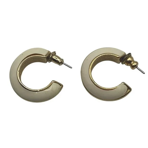 Vintage Trifari Ivory Gold-Tone Hoop Earrings Pierced Classic Puffy Corpcore - Picture 11 of 11